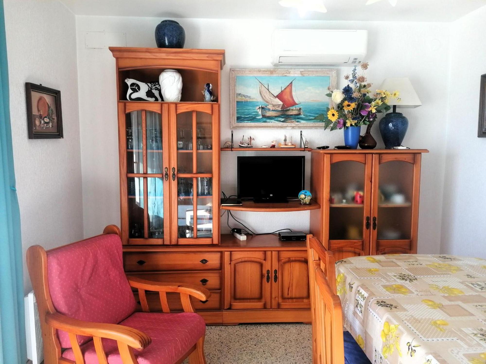 3170 Hort De Mar E 341, Vista Inmejorable, En 1ª Linea De Mar Y Frente A La Playa Mas Espaciosa De Roses. Edificio Tranquilo. A.a. Parking. - Es-258-4 * Roses