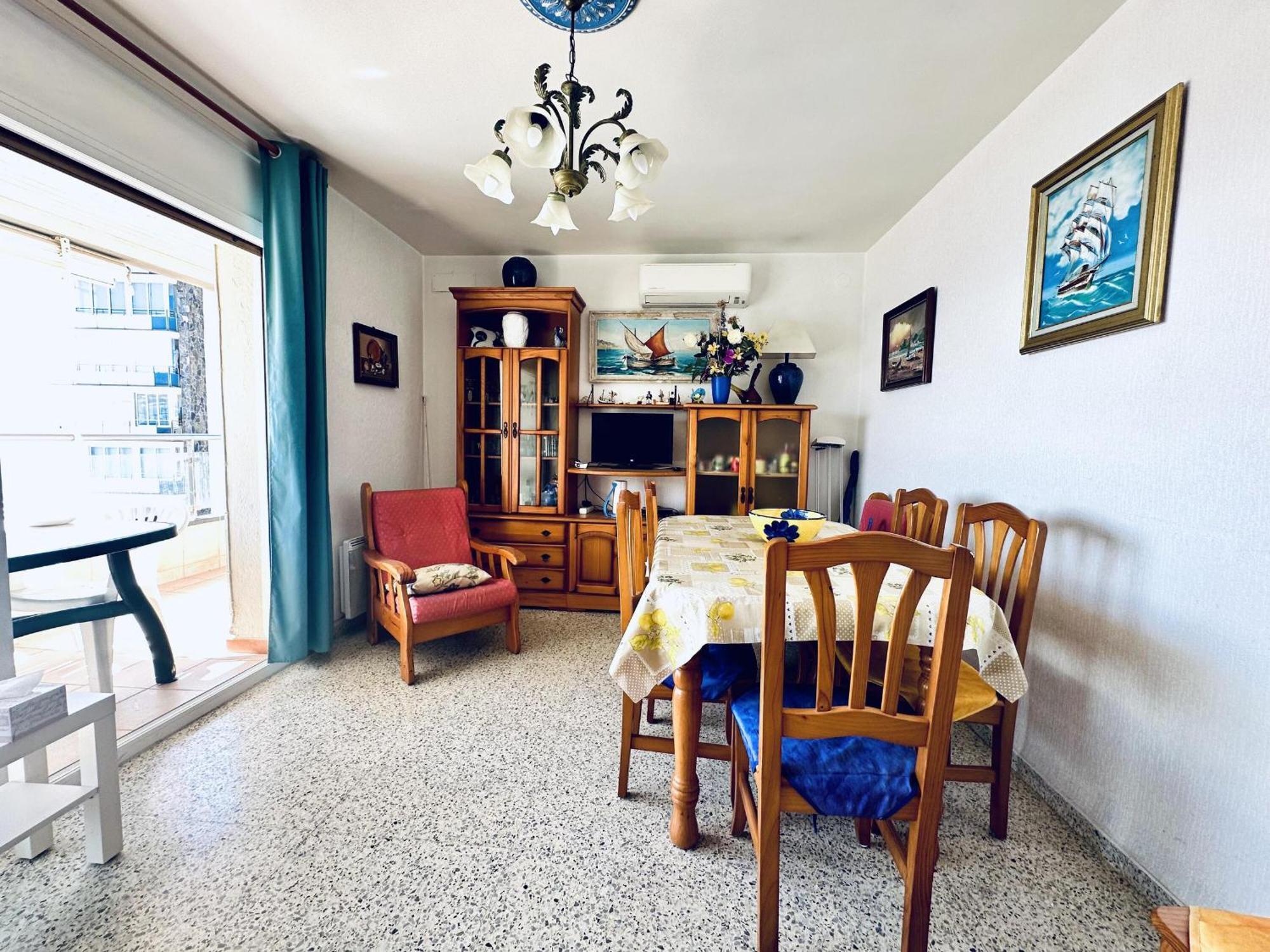 Appartement 3170 Hort De Mar E 341, Vista Inmejorable, En 1ª Linea De Mar Y Frente A La Playa Mas Espaciosa De Roses. Edificio Tranquilo. A.a. Parking. - Es-258-4 *