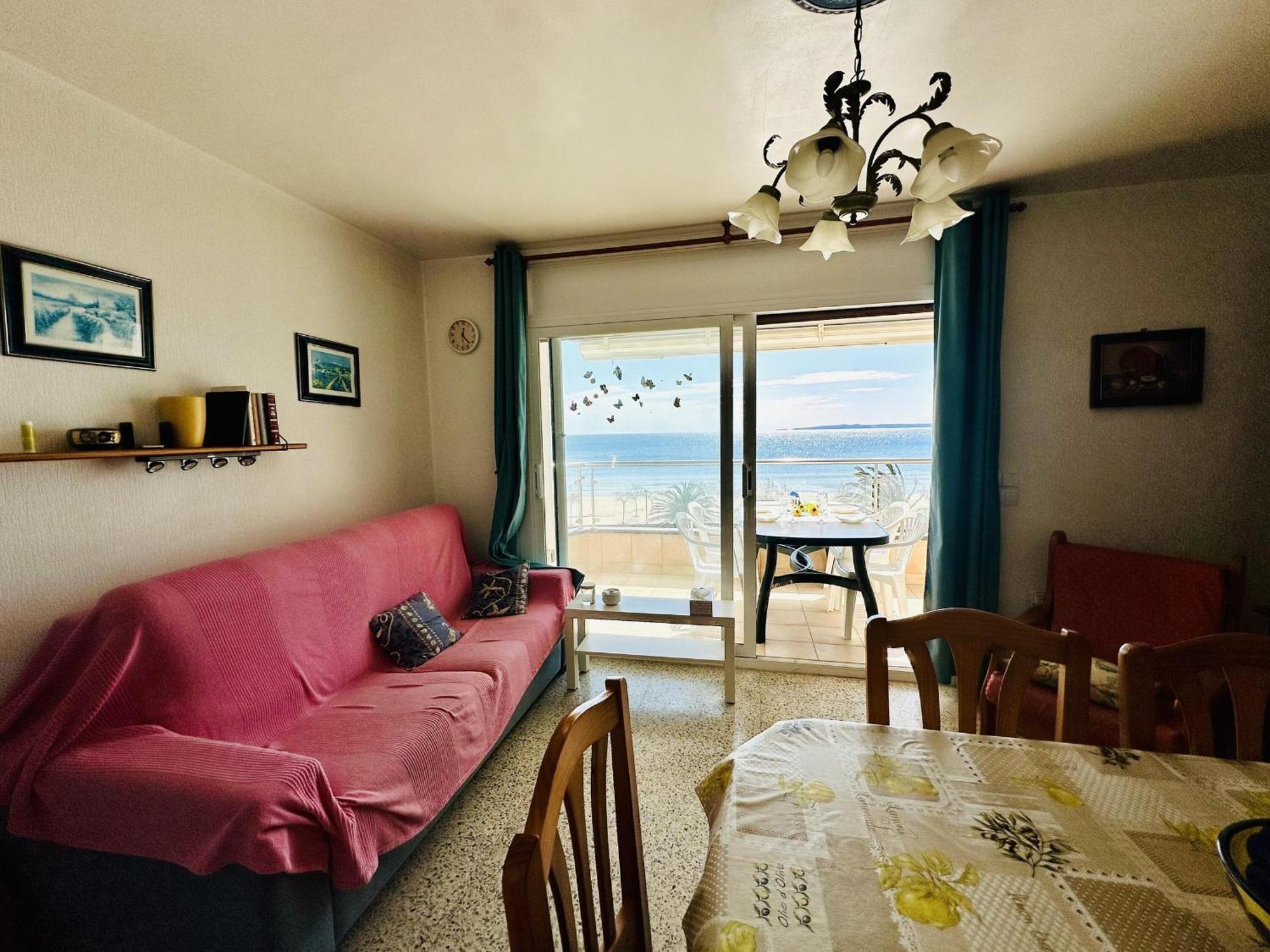 3170 Hort De Mar E 341, Vista Inmejorable, En 1ª Linea De Mar Y Frente A La Playa Mas Espaciosa De Roses. Edificio Tranquilo. A.a. Parking. - Es-258-4 *